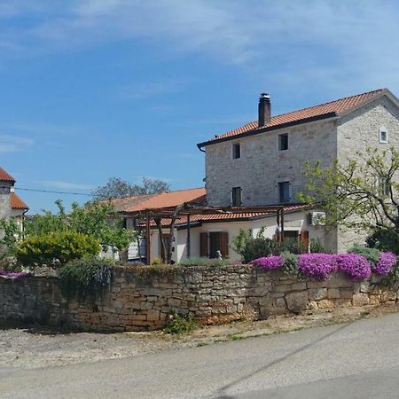 Sveti Lovreč Pazenatički Abba Apartment المظهر الخارجي الصورة