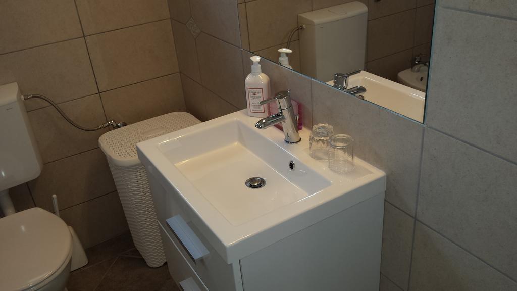 Sveti Lovreč Pazenatički Abba Apartment المظهر الخارجي الصورة