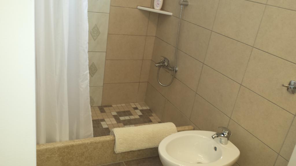 Sveti Lovreč Pazenatički Abba Apartment المظهر الخارجي الصورة