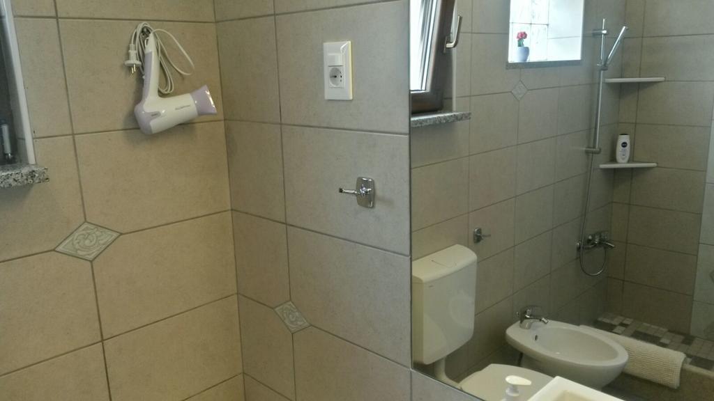Sveti Lovreč Pazenatički Abba Apartment المظهر الخارجي الصورة