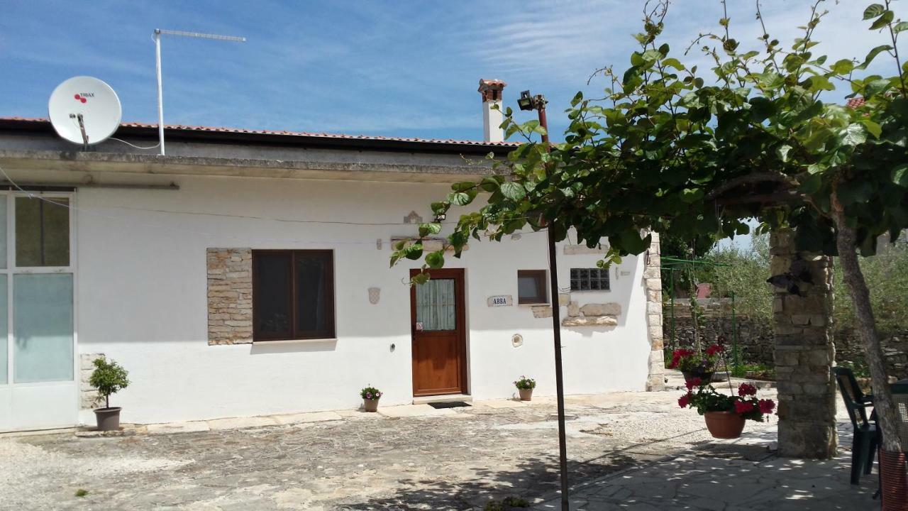Sveti Lovreč Pazenatički Abba Apartment المظهر الخارجي الصورة