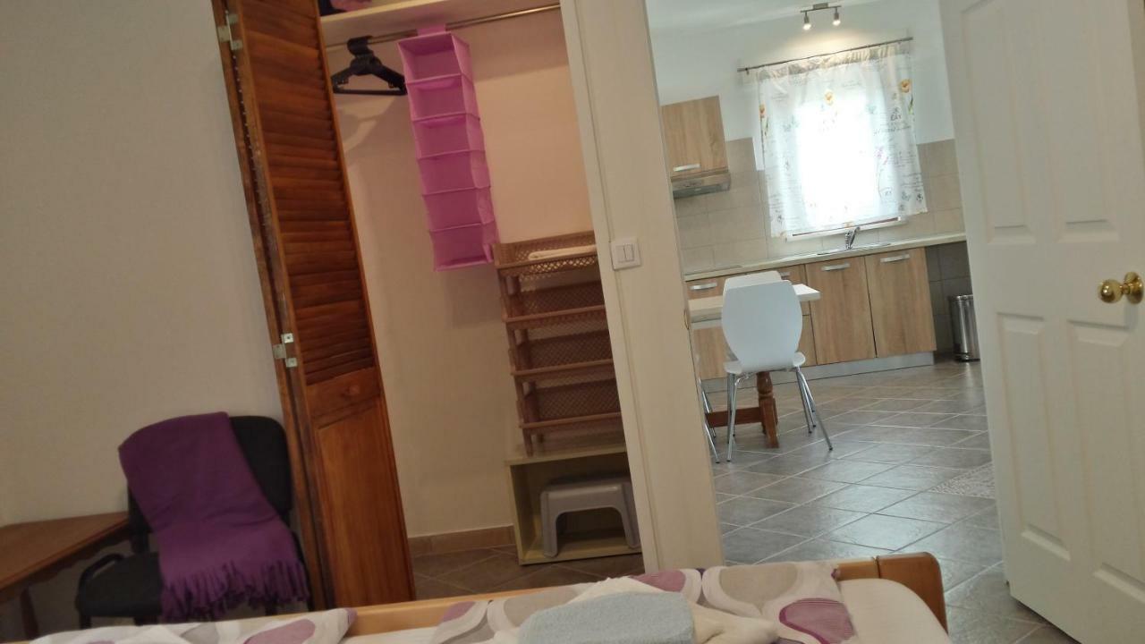 Sveti Lovreč Pazenatički Abba Apartment المظهر الخارجي الصورة