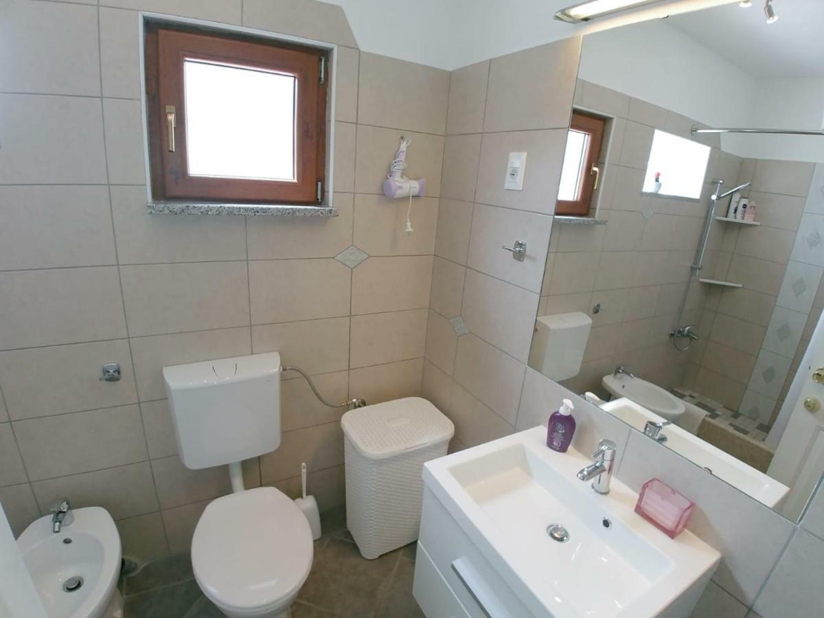Sveti Lovreč Pazenatički Abba Apartment المظهر الخارجي الصورة